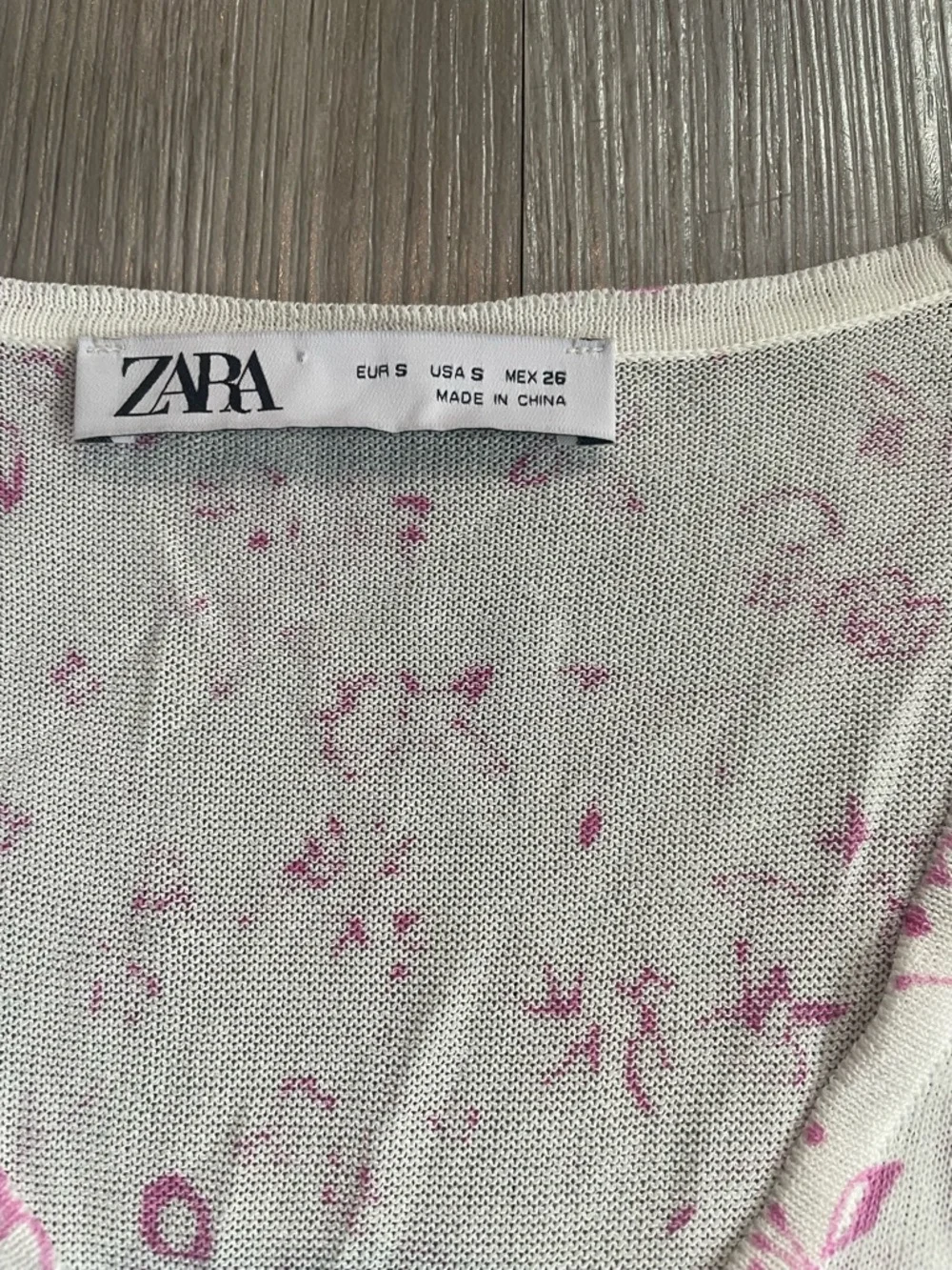 Zara Feminine Floral Puff Sleeve Soft Stretch Crop Top